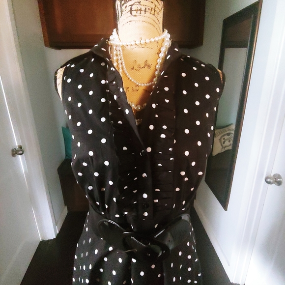 Dress - Picture 2 of 5